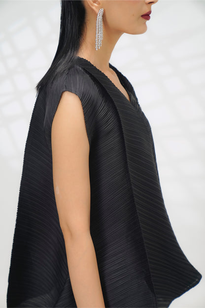 Noir Pleated Sleeveless Cord Set