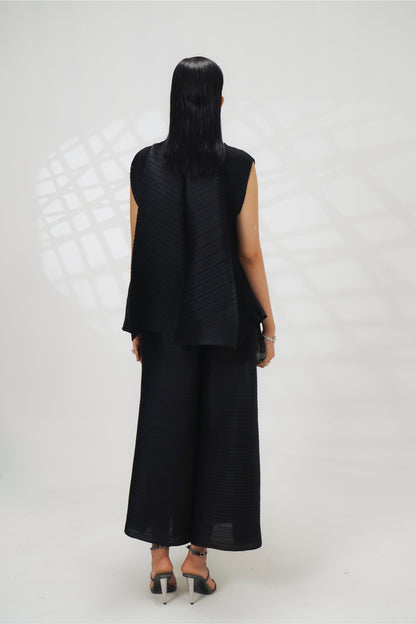 Noir Pleated Sleeveless Cord Set