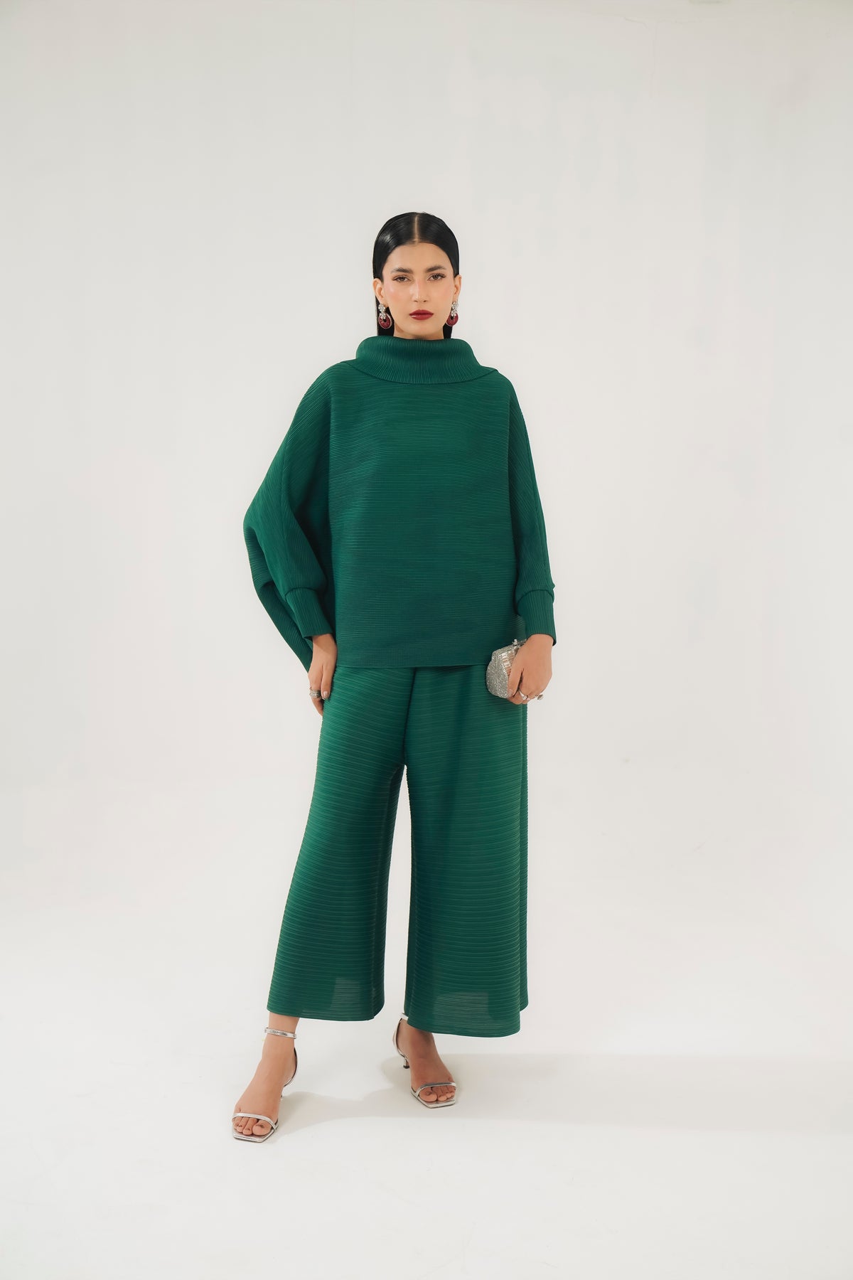 Emerald Cowl Set