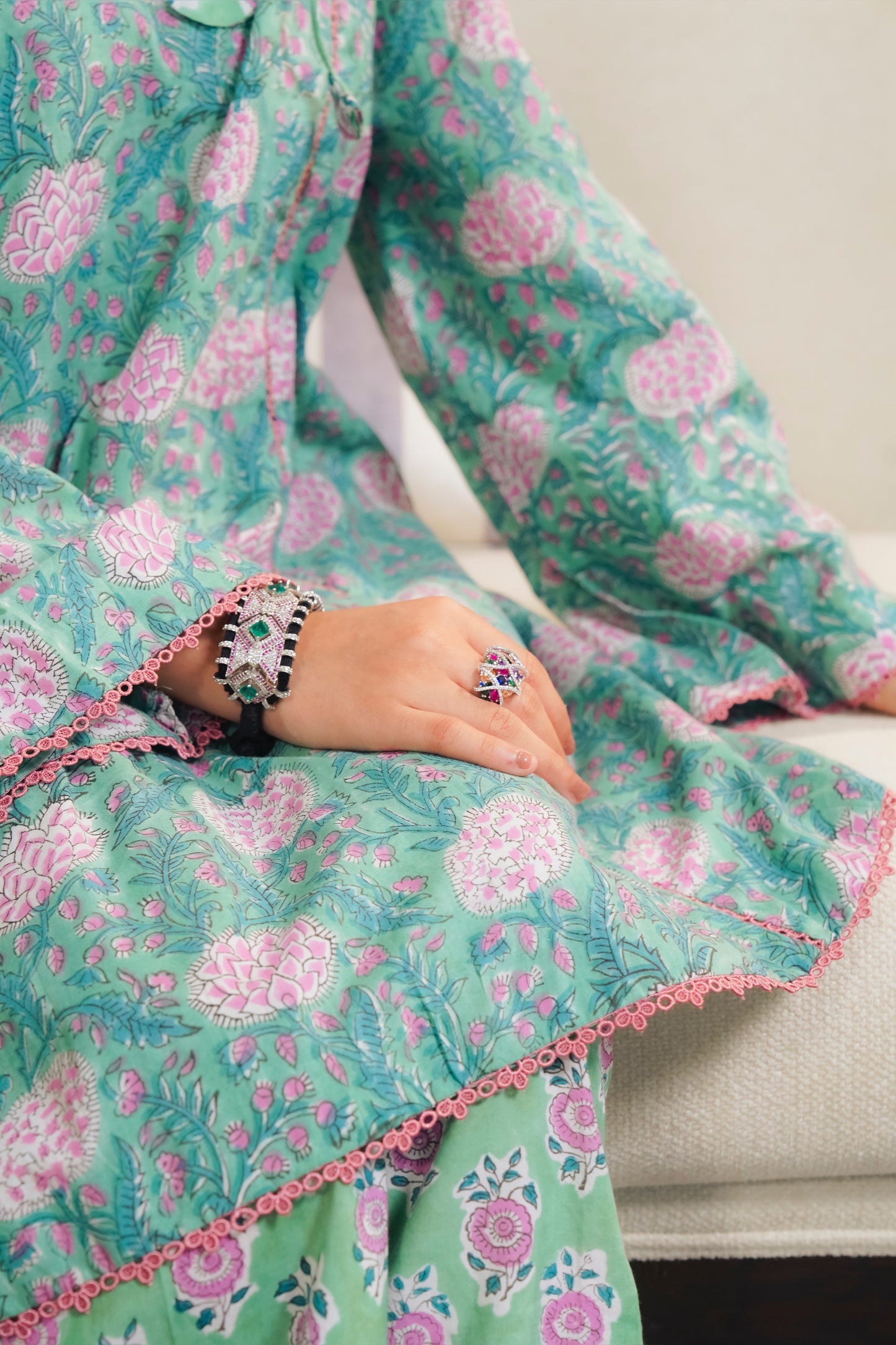 Gulnaar Short