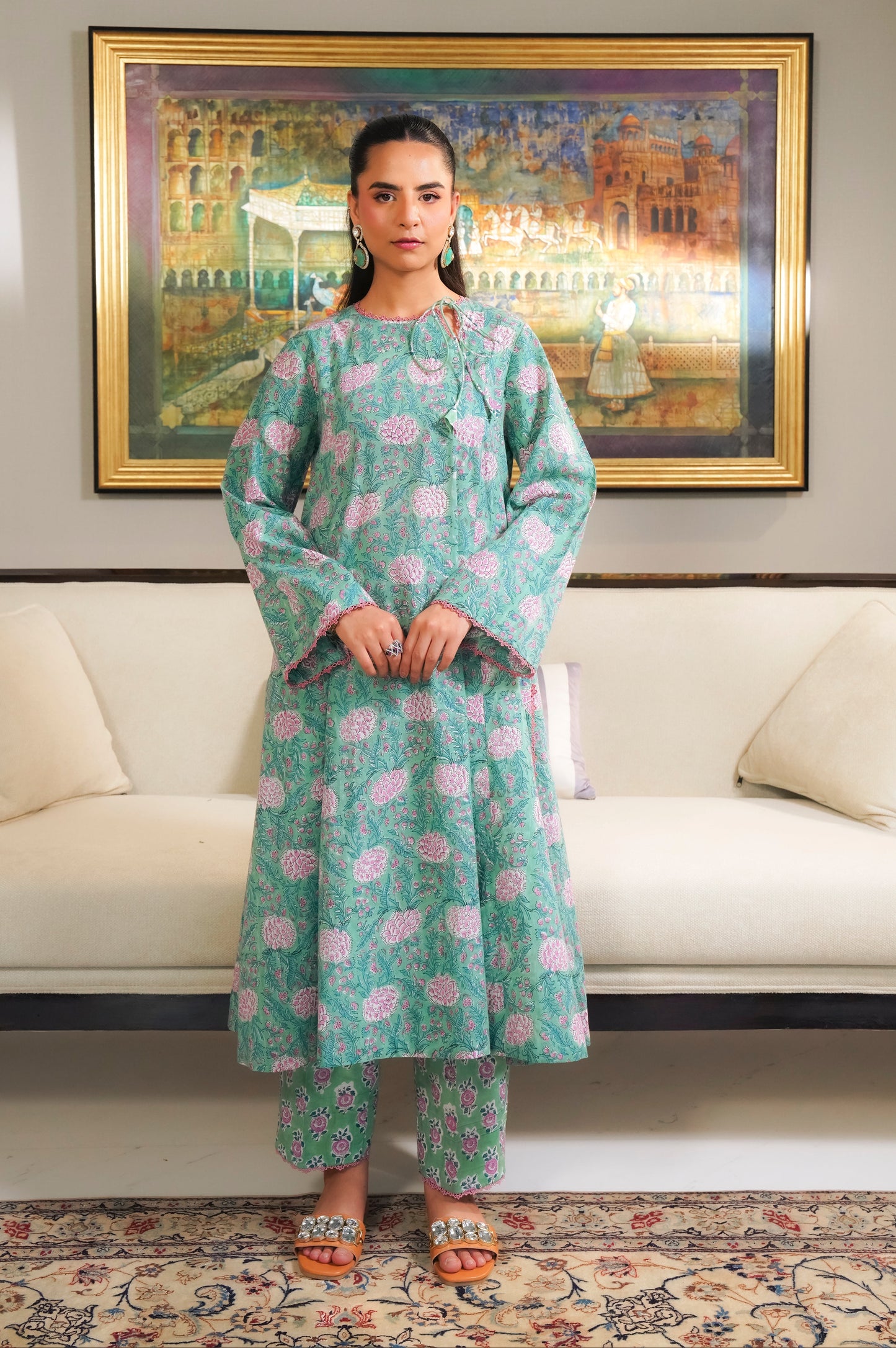 Gulnaar Long